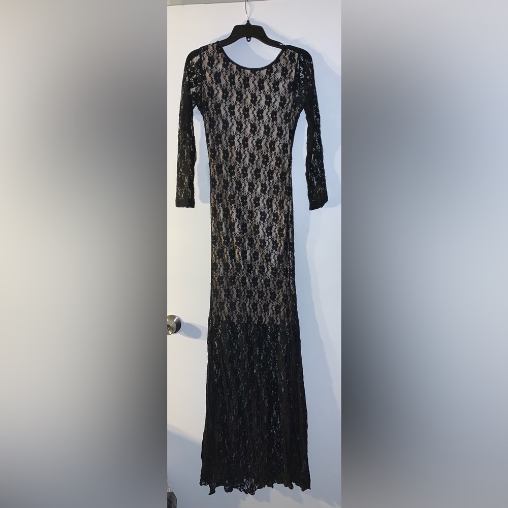 Long lace dress